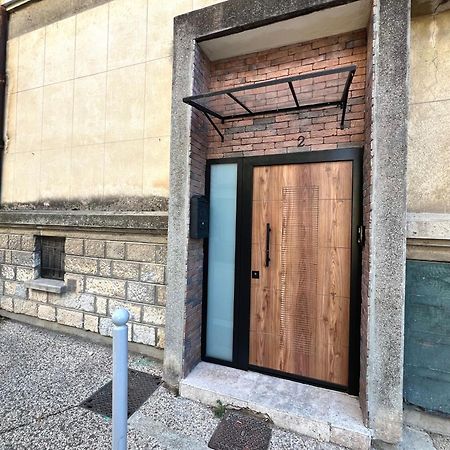 Magnifique Loft Atypique Apartment Tarascon Exterior photo